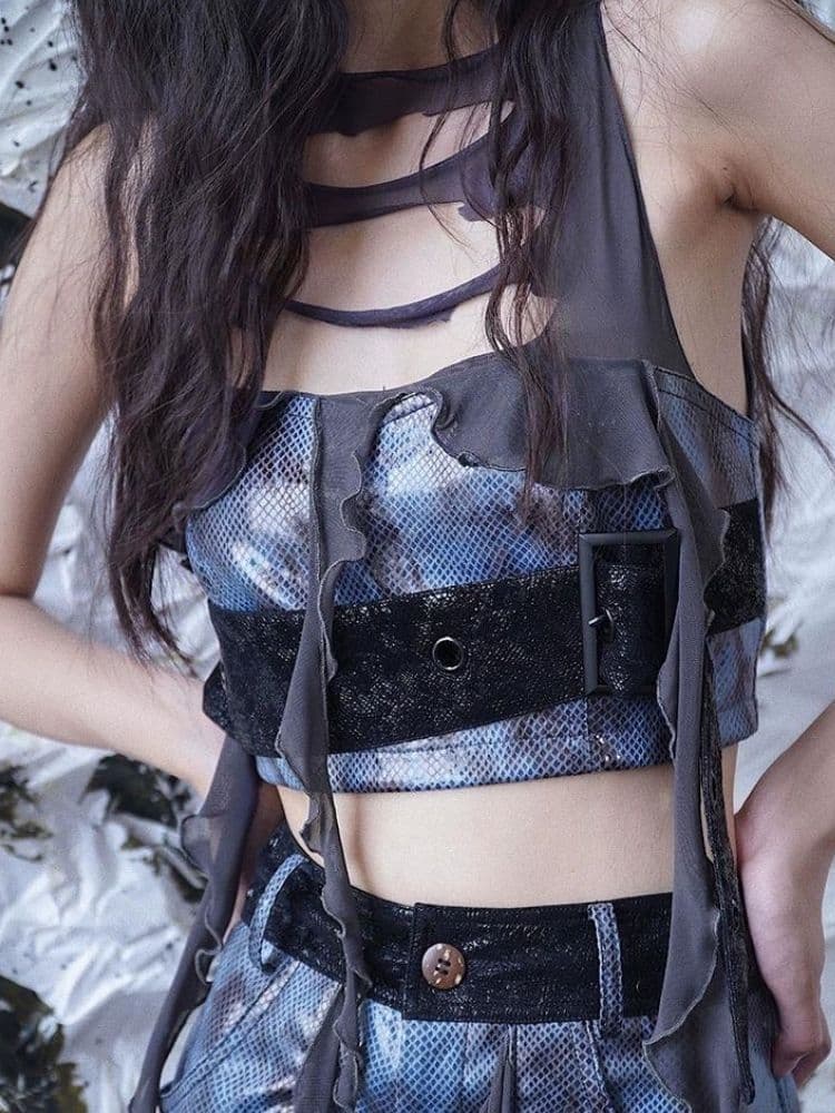 Original design hole leather vest - view 3