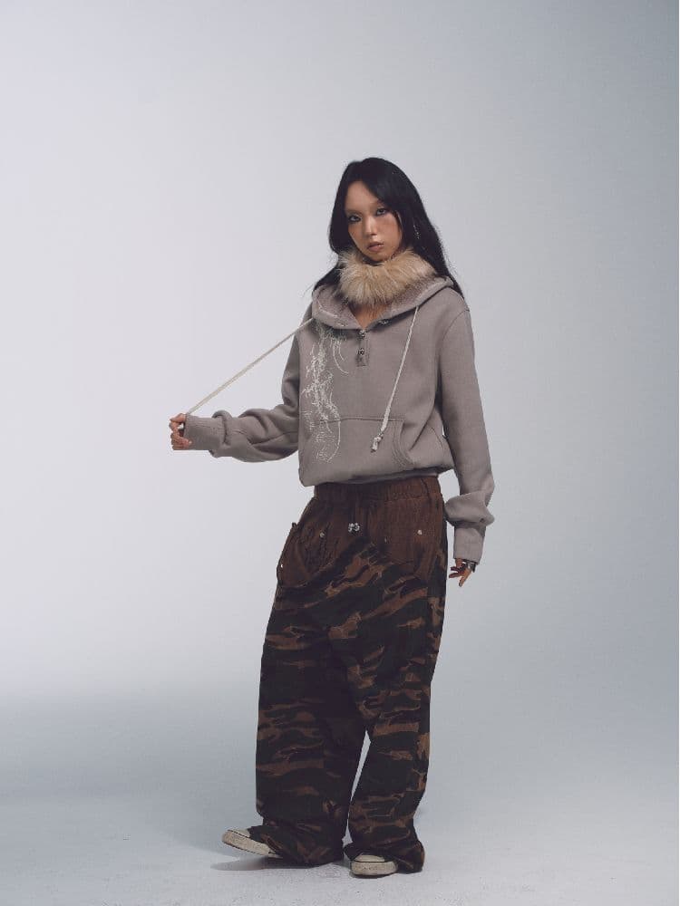 CAMOUFLAGE LOW RISE SWEATPANTS [S0000010741] - view 6