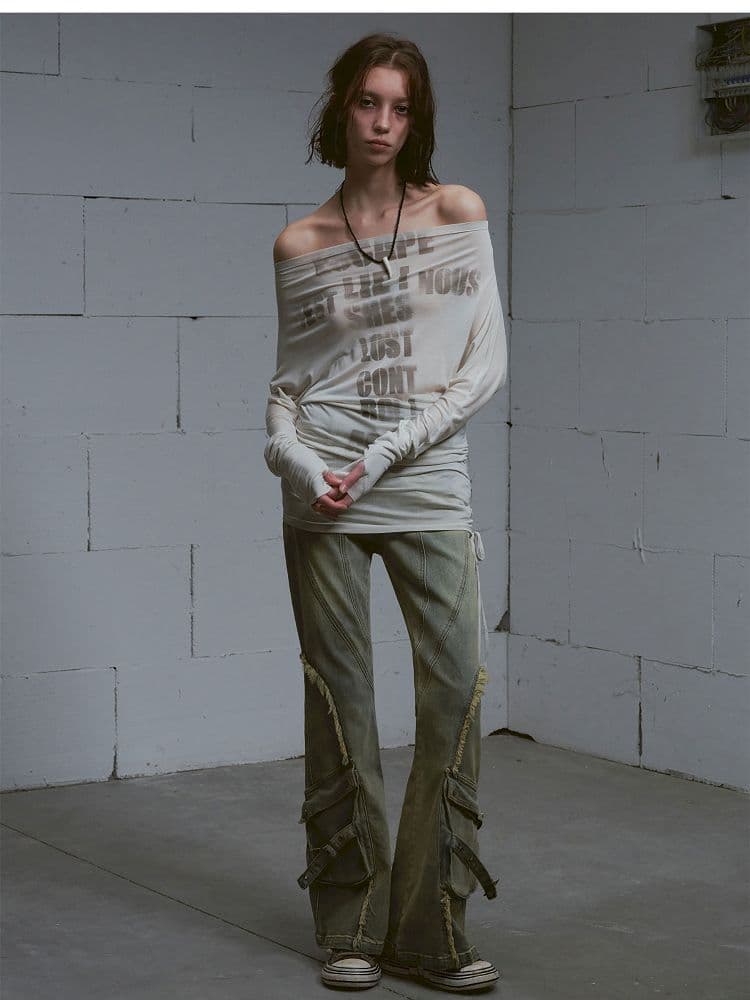Raw Edge Low Rise Flared Jeans - view 7