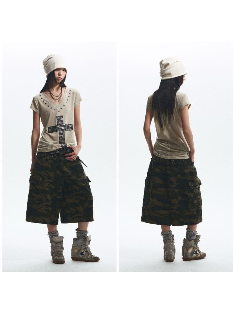 V-neck short-sleeved T-shirt - view 7