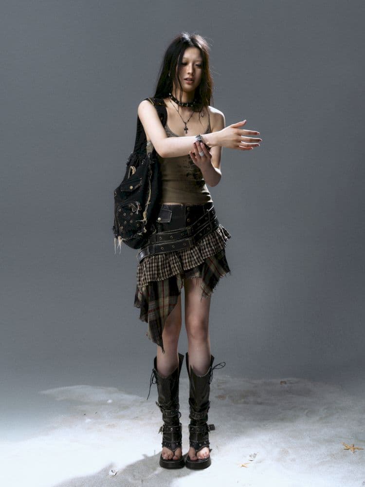 Irregular Hem Plaid Halter Skirt - view 5