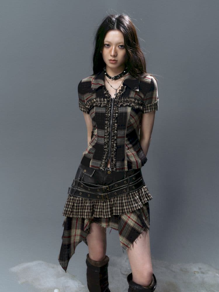 Pleated Lace Short Sleeve Shirt - view 2