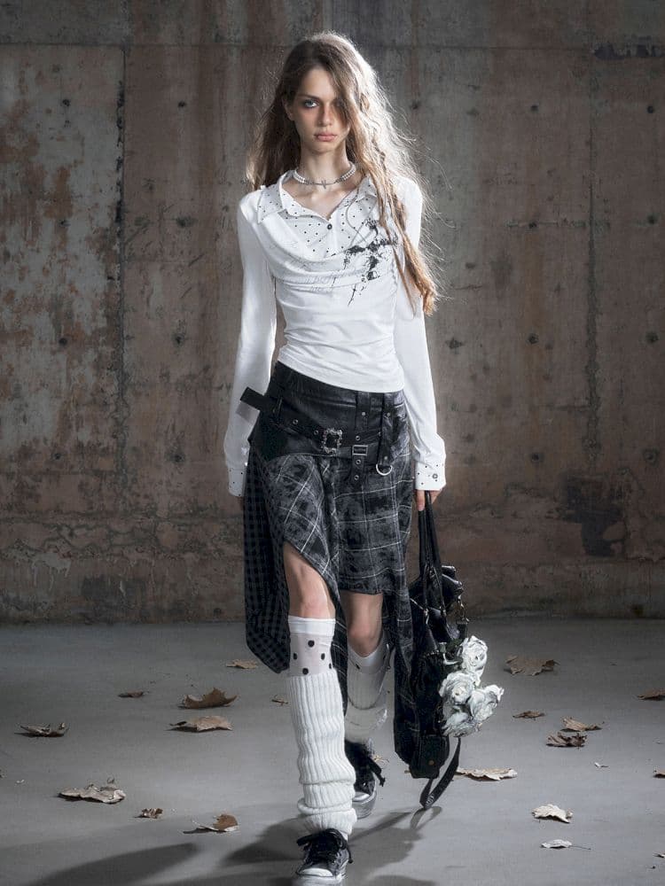 Plaid Tie-Dye Black Swing Neck Long Sleeve Blouse - view 7